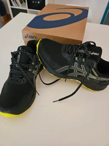 Used Asics Gel-Venture 9 bike — image 1 of 6