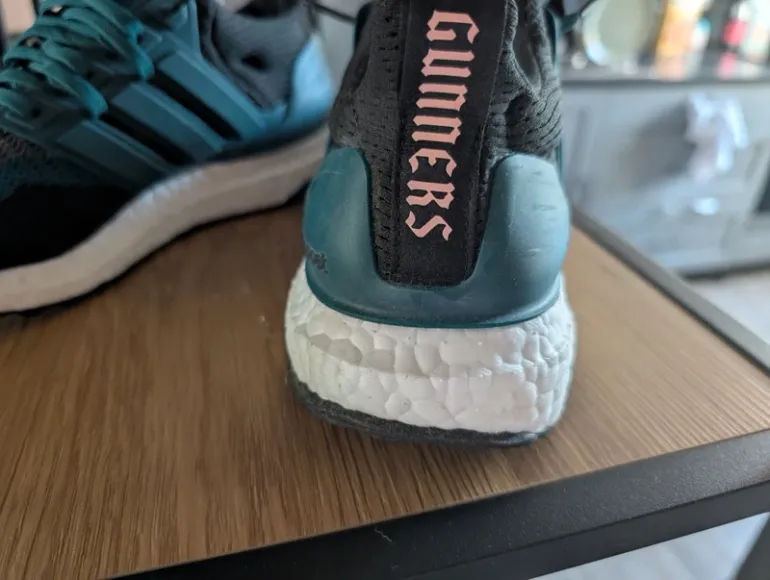 Adidas Ultraboost x FC Arsenal bike d'occasion — image 3 sur 4