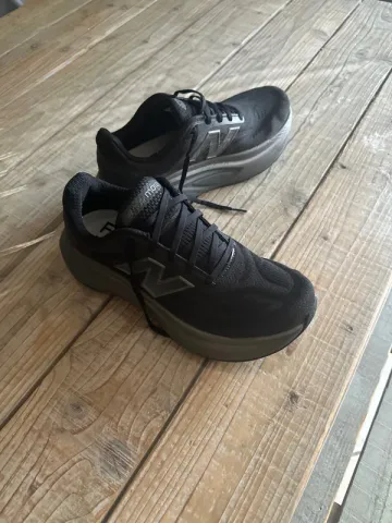 Tweedehands New Balance Fresh Foam bike — afbeelding 1 van 9