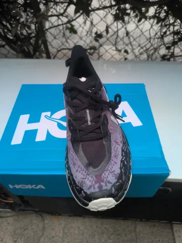 Used Hoka Speedgoat 6 bike — image 2 of 6