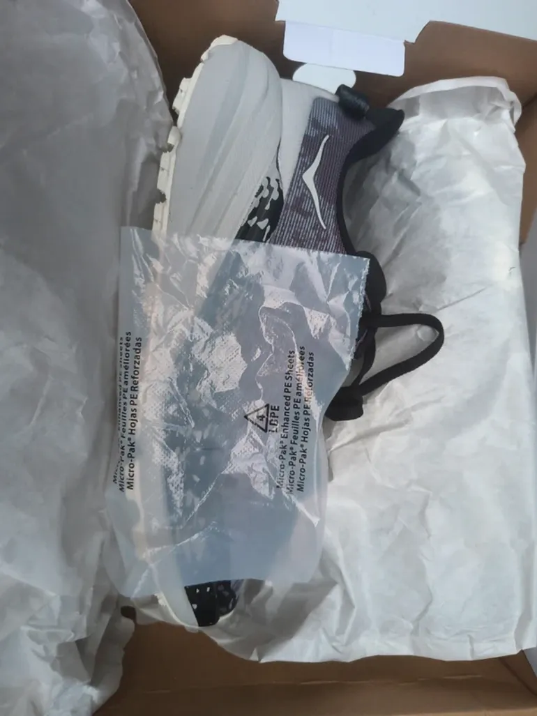 Used Hoka Speedgoat 6 bike — image 5 of 6