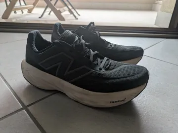 New Balance 1080 Fresh Foam bike d'occasion — image 3 sur 7