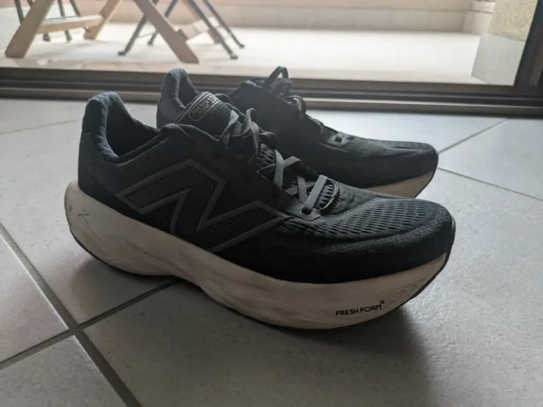 New Balance 1080 Fresh Foam bike d'occasion — image 3 sur 7