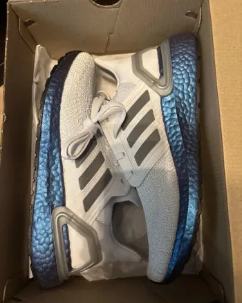 Käytetty Adidas Ultraboost 20 ISS National Lab bike — kuva 11 / 11