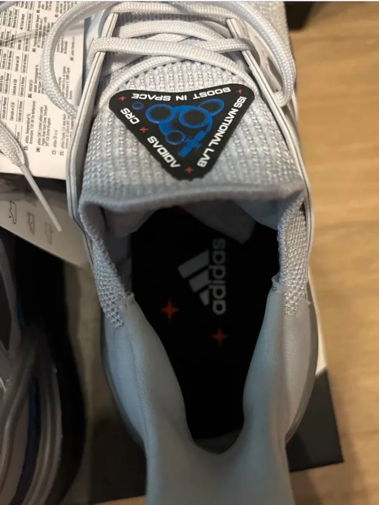 Käytetty Adidas Ultraboost 20 ISS National Lab bike — kuva 8 / 11