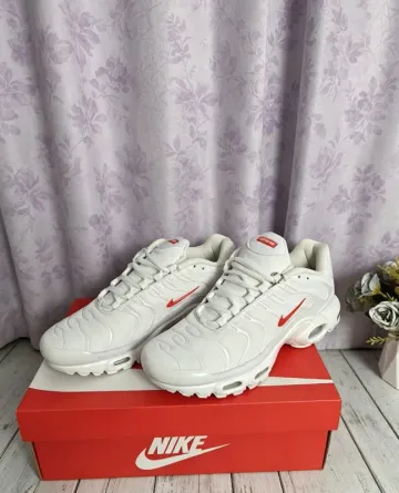 Used Nike Air Max Plus TN Running Shoes
