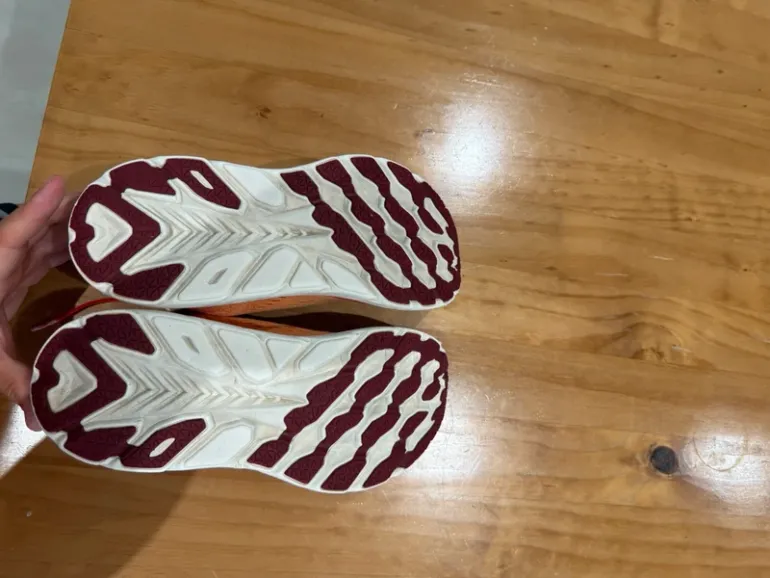 Hoka Clifton 8 bike usato — immagine 5 di 5