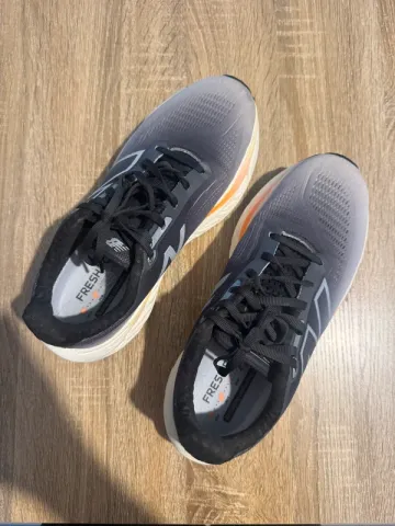 New Balance 1080 V14 bike d'occasion — image 3 sur 7
