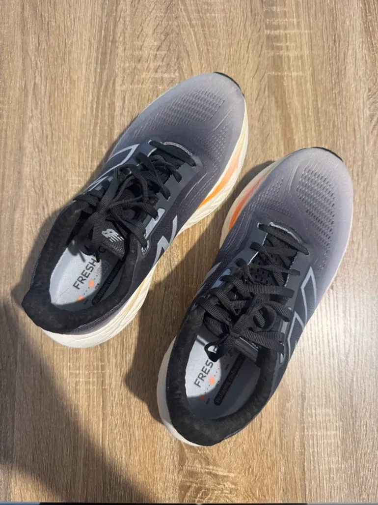 New Balance 1080 V14 bike d'occasion — image 3 sur 7