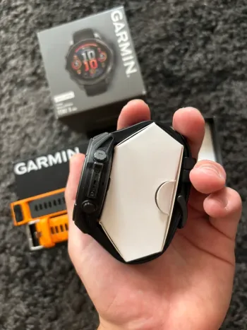 Used Garmin Fenix 8 bike — image 4 of 5