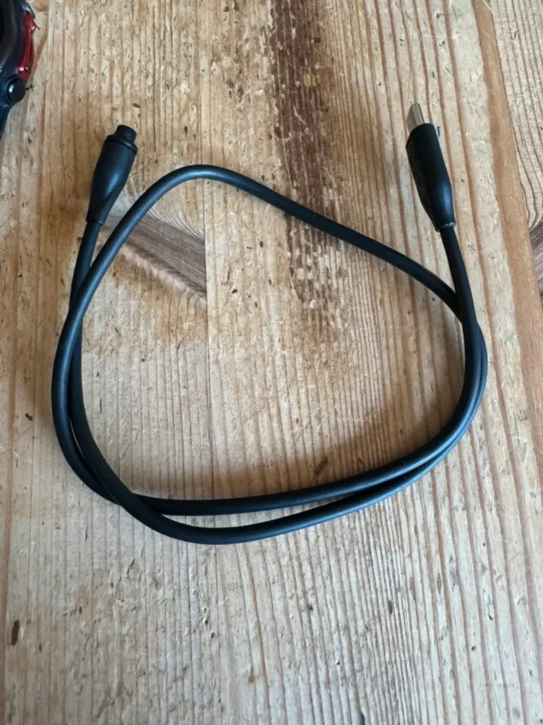 Used Garmin Fenix 8 AMOLED 47mm bike — image 3 of 12