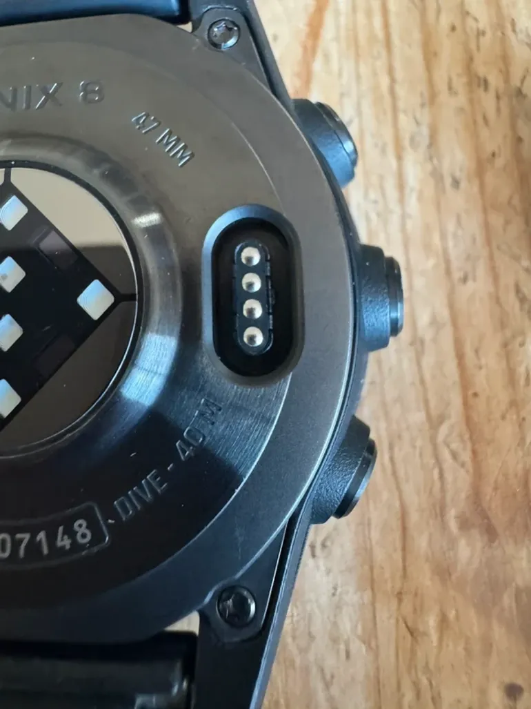 Used Garmin Fenix 8 AMOLED 47mm bike — image 9 of 12