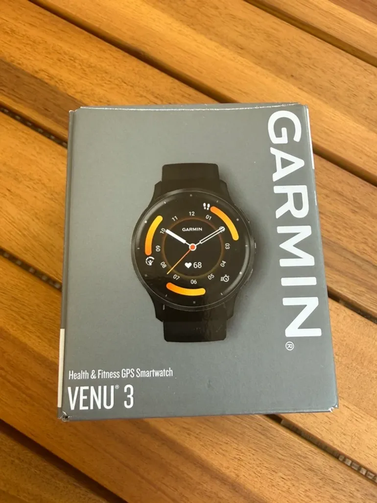 Used Garmin Venu 3 bike — image 3 of 9