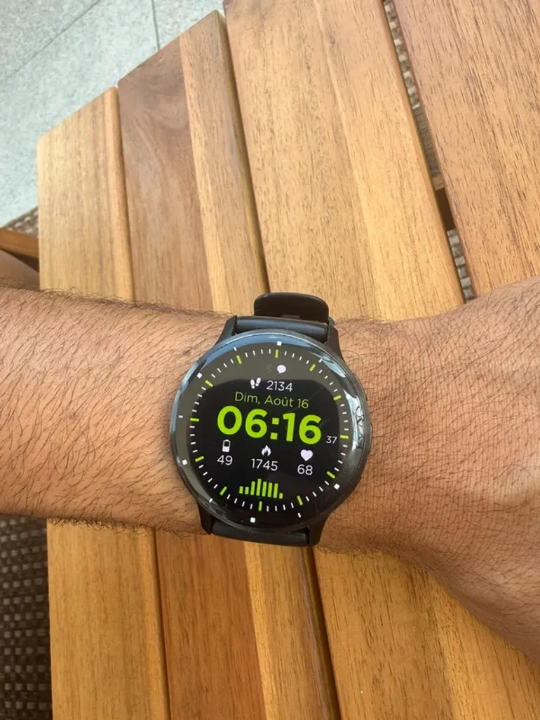 Used Garmin Venu 3 bike — image 5 of 9