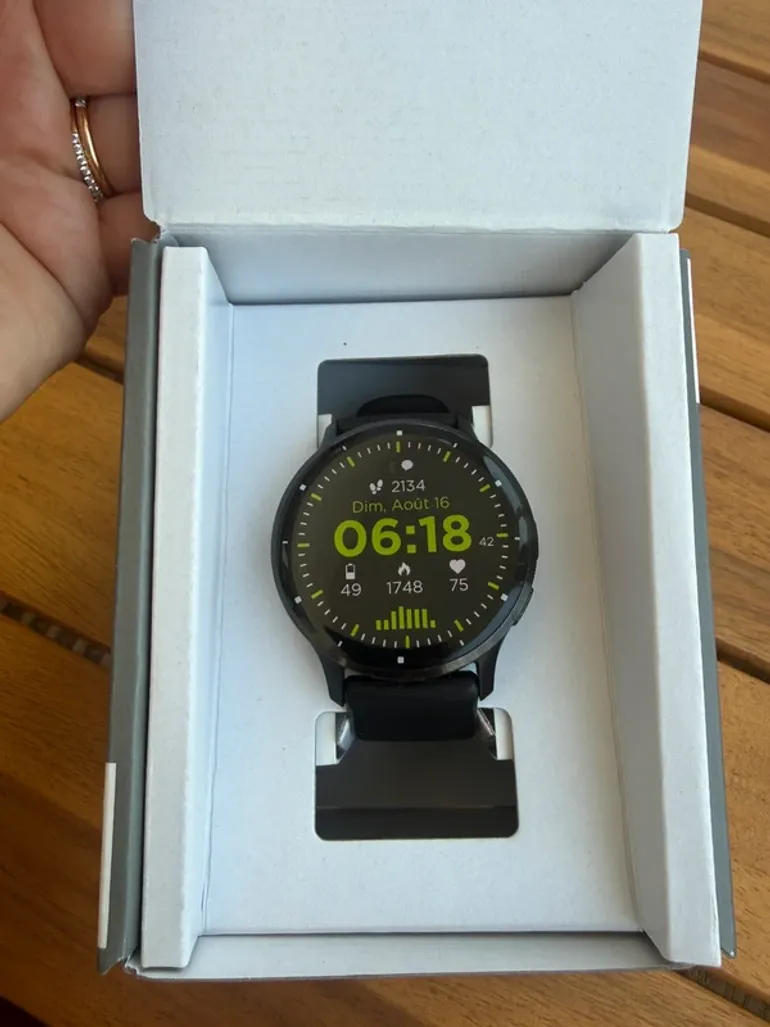 Used Garmin Venu 3 bike — image 2 of 9