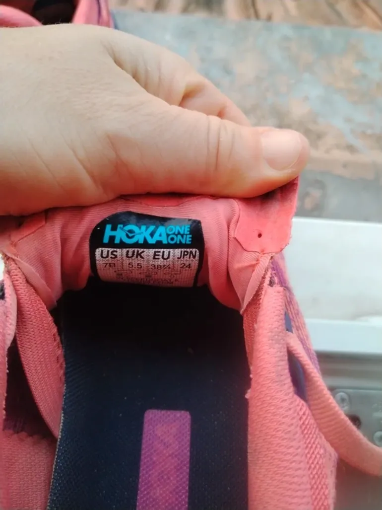 Used Hoka Speedgoat 6 bike — image 5 of 5