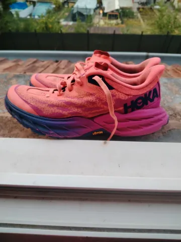 Used Hoka Speedgoat 6 bike — image 1 of 5