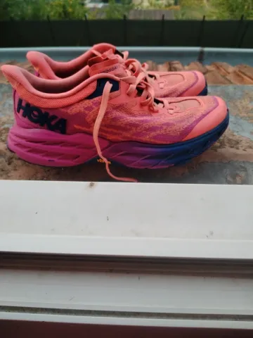 Used Hoka Speedgoat 6 bike — image 2 of 5