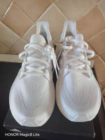 Käytetty Adidas Ultraboost bike — kuva 3 / 13