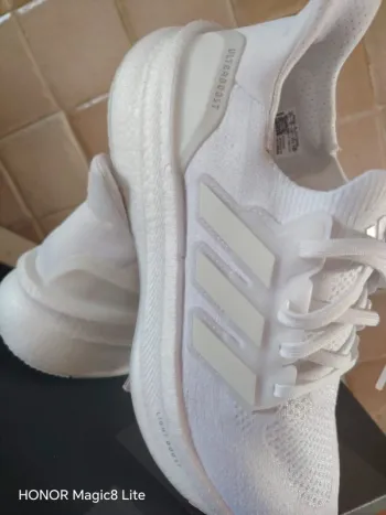 Käytetty Adidas Ultraboost bike — kuva 9 / 13