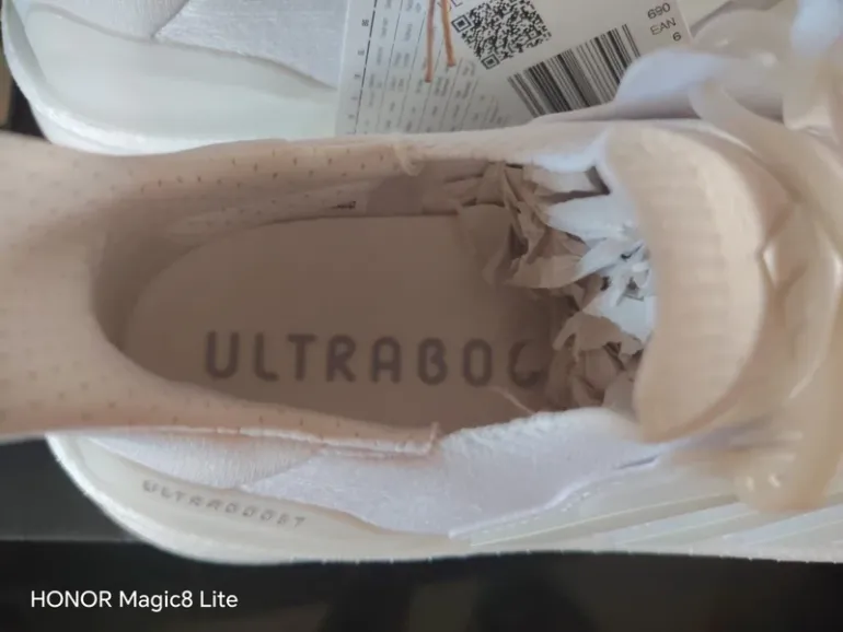 Käytetty Adidas Ultraboost bike — kuva 10 / 13
