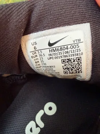 Used Nike Vomero 18 bike — image 5 of 8