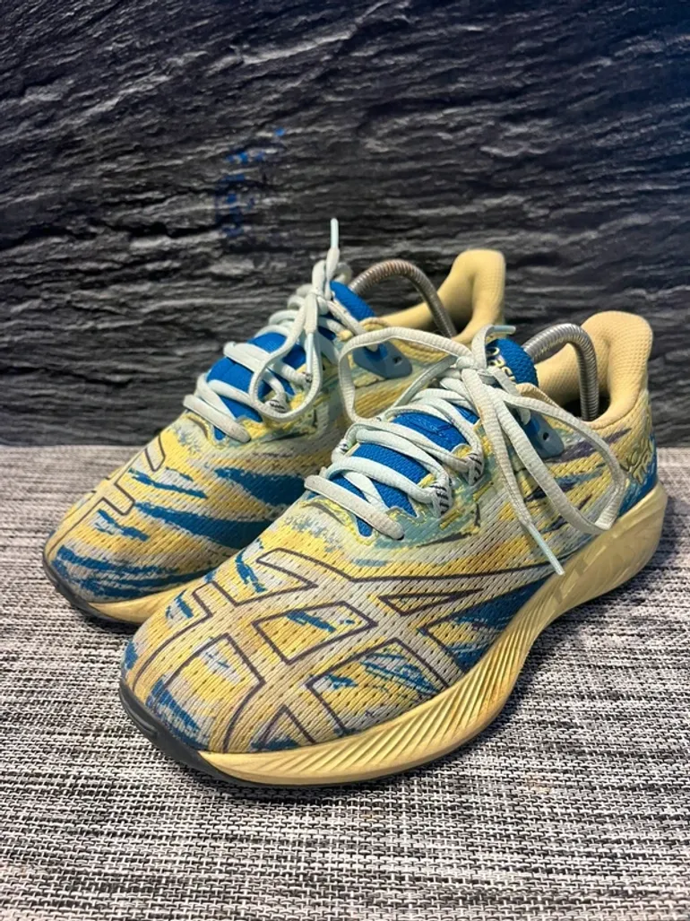 Asics Nosa Tri 15 bike d'occasion — image 2 sur 6