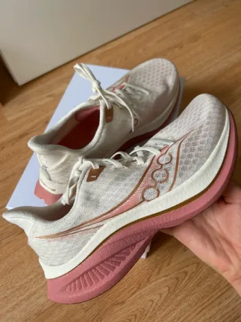 Saucony Endorphin Speed 5 bike d'occasion — image 1 sur 7