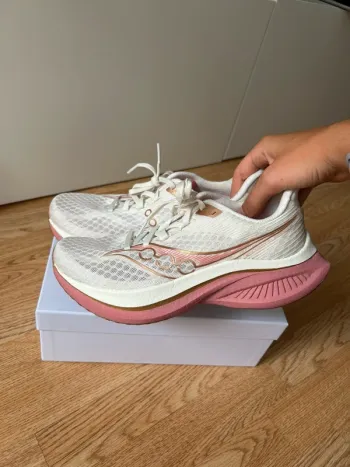 Saucony Endorphin Speed 5 bike d'occasion — image 3 sur 7
