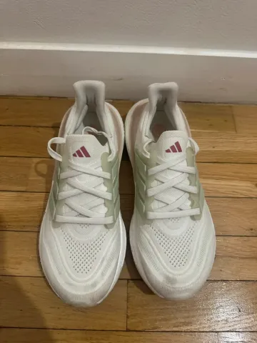 Adidas Ultra Boost bike usato — immagine 2 di 4