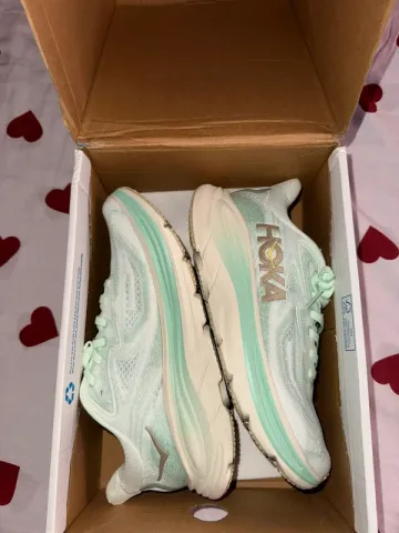 Tweedehands Hoka Clifton 10 bike — afbeelding 1 van 7