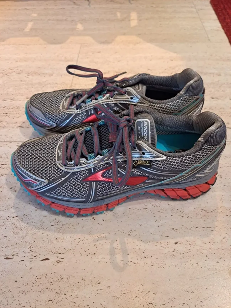 Brooks Adrenaline ASR GTX Running Shoes usato