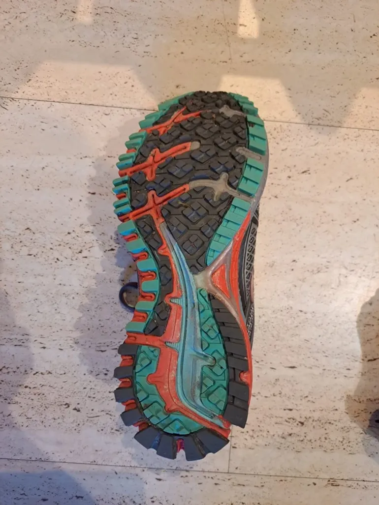Used Brooks Adrenaline ASR GTX bike — image 3 of 5