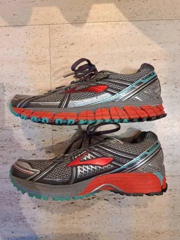 Used Brooks Adrenaline ASR GTX bike — image 2 of 5