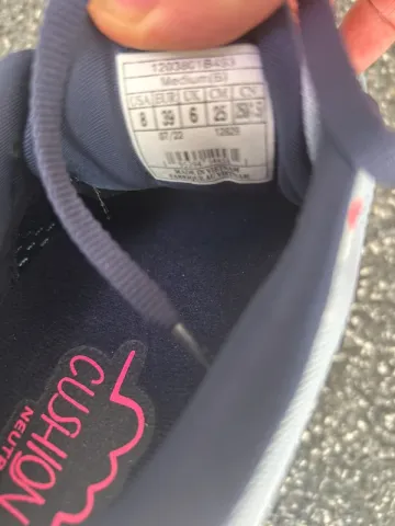 Used Brooks Ghost 15 bike — image 6 of 6