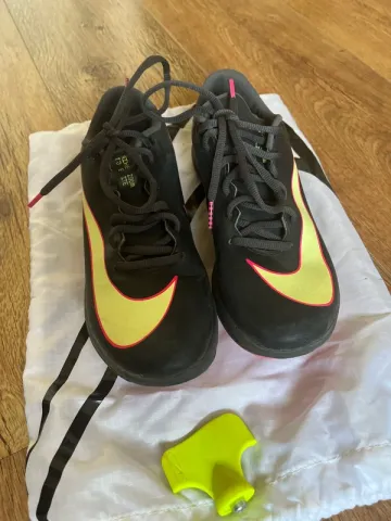Brugt Nike Pointes triple saut, saut en longueur bike — billede 1 af 9