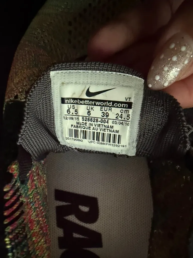 Used Nike Flyknit Racer bike — image 4 of 5