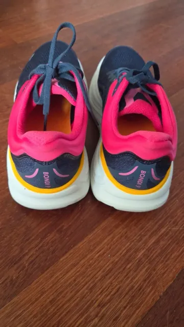 Tweedehands Hoka Bondi 9 bike — afbeelding 8 van 8