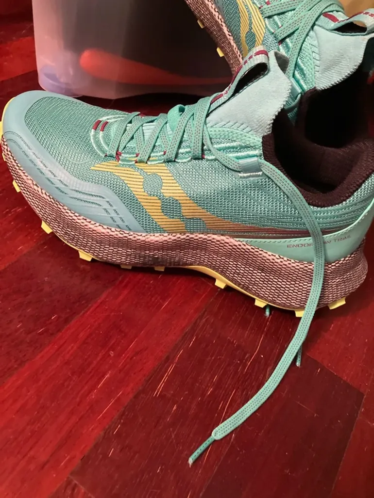Saucony Endorphin Trail bike d'occasion — image 7 sur 7