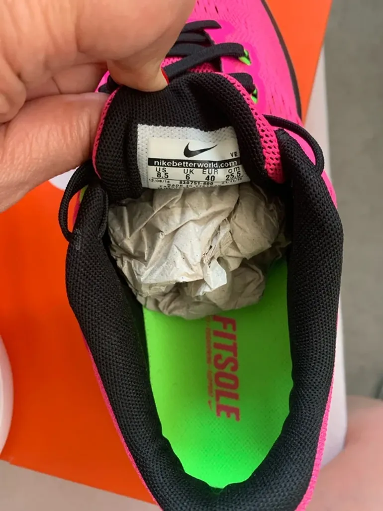 Used Altro Nike Running Shoes bike — image 4 of 7