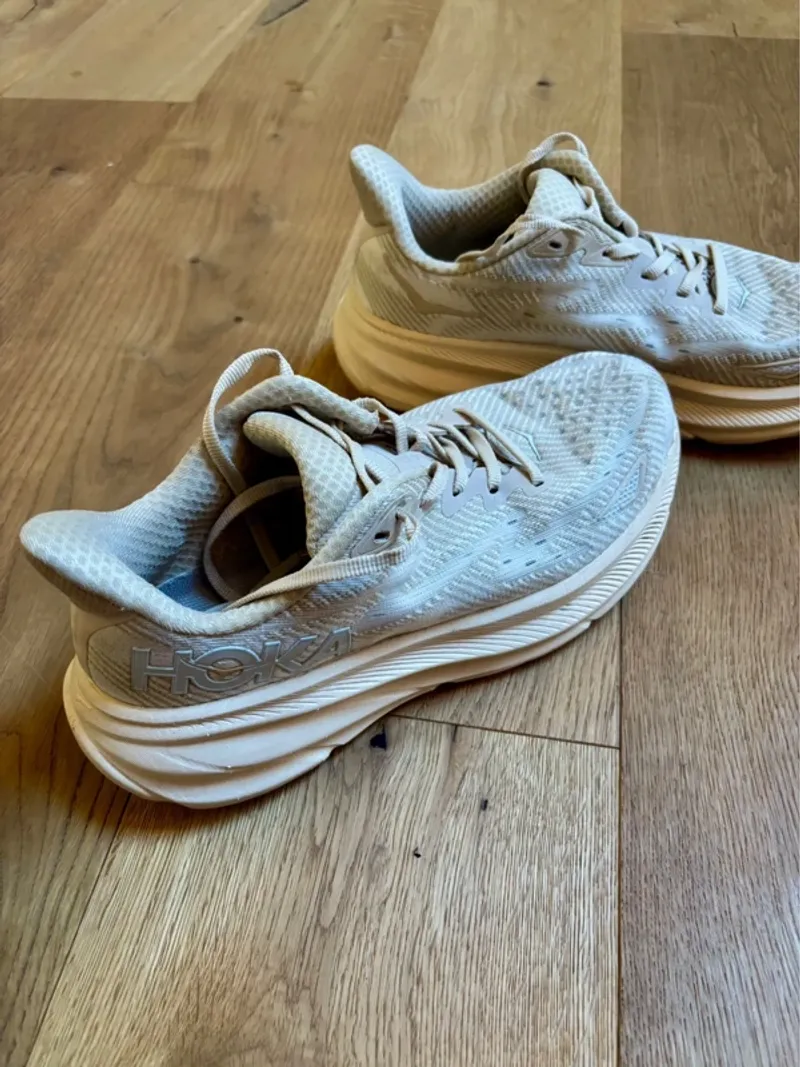 Brugt Hoka Clifton 9 Running Shoes