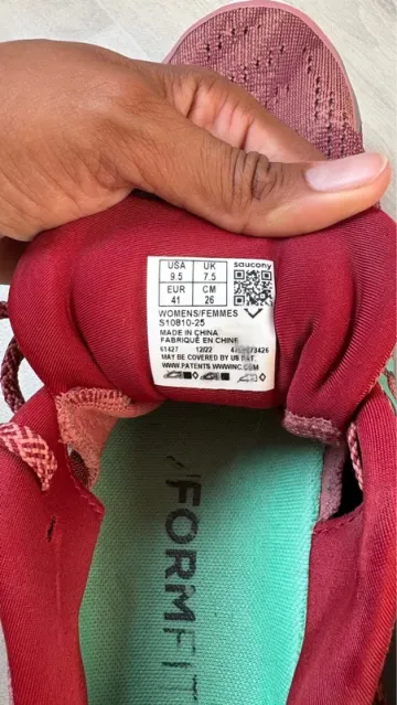 Used Saucony Running Shoes bike — image 10 of 10