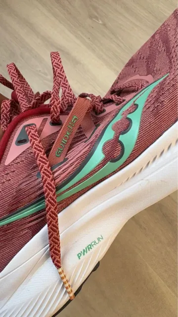 Used Saucony Running Shoes bike — image 6 of 10