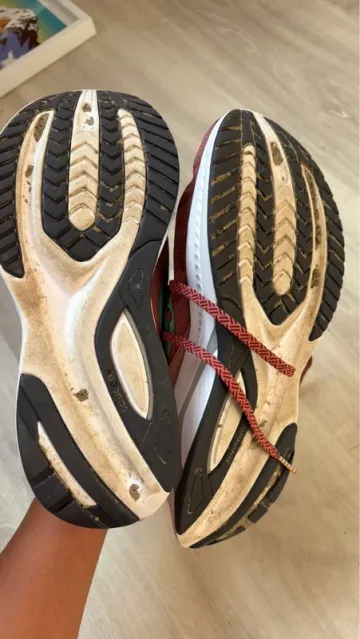 Used Saucony Running Shoes bike — image 8 of 10