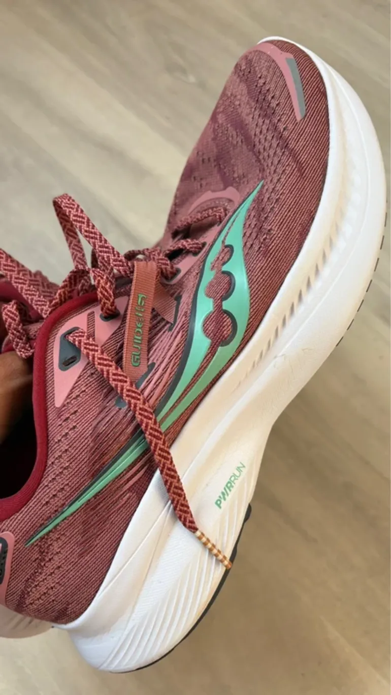 Used Saucony Running Shoes bike — image 5 of 10