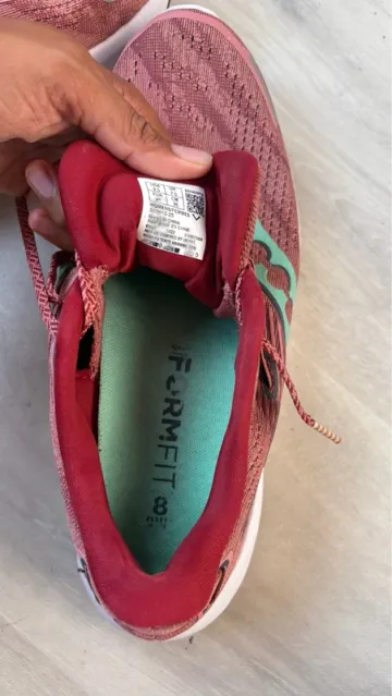 Used Saucony Running Shoes bike — image 9 of 10
