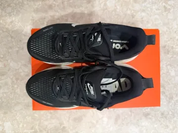 Gebrauchtes Nike Vomero 18 Running Shoes