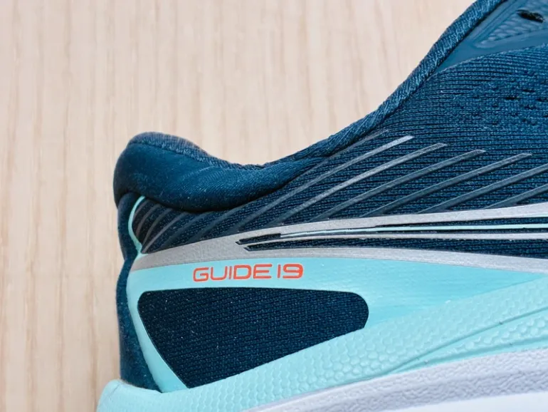 Used Saucony Guide 19 bike — image 5 of 9
