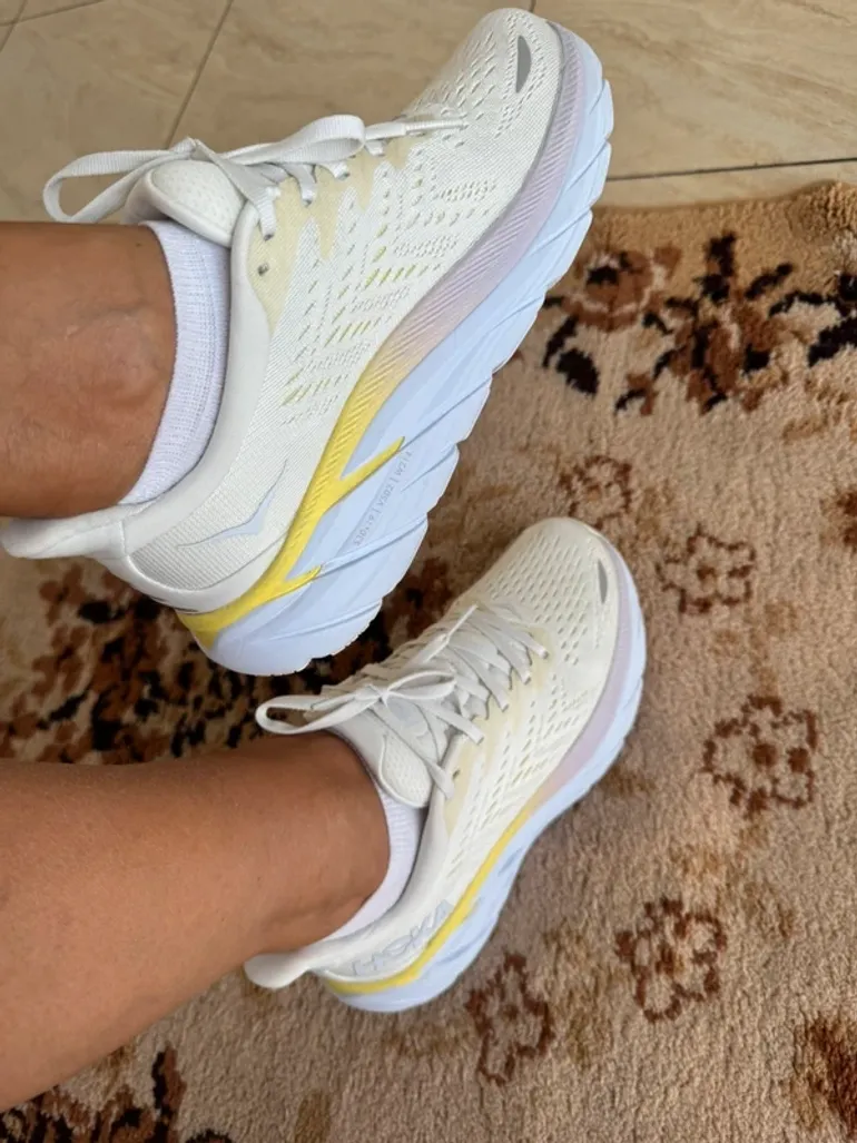 Hoka Clifton 8 bike usato — immagine 2 di 7