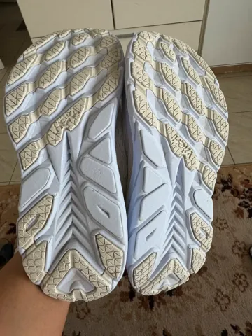 Hoka Clifton 8 bike usato — immagine 5 di 7